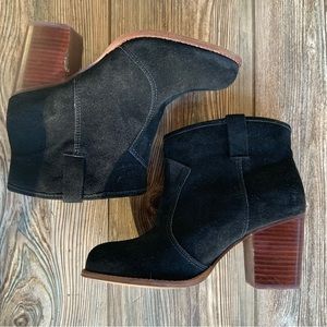 Splended Suede Leather Black Heeled Booties. Size 9.